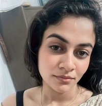 Geinune - puta in Mumbai