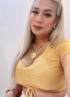 Gela - escort in Dubai Photo 3 of 12