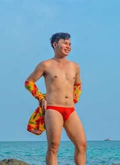 Gelo - Male escort in Bangkok Photo 1 of 5