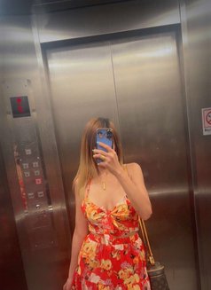 Gena - puta in Phuket Photo 1 of 4