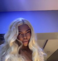 Gender Glow - Acompañantes transexual in Lagos, Nigeria