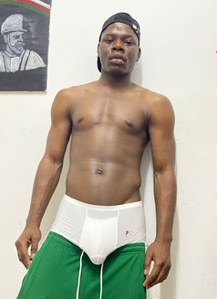 Generalsexy - Male escort in Muscat Photo 16 of 19