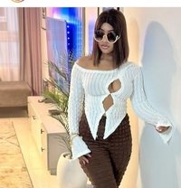 Genevieve - puta in Dehradun, Uttarakhand