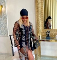 Genevieve - puta in Dehradun, Uttarakhand