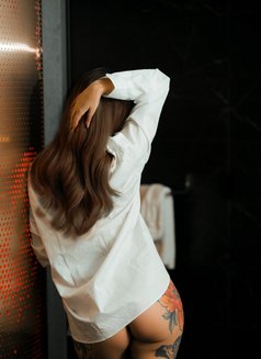 Genevieve West - escort in Kuala Lumpur Photo 2 of 7