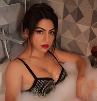 Geni Here - Transsexual escort in Chennai