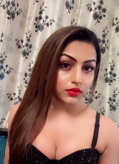 Geni Here - Transsexual escort in Kolkata Photo 22 of 22