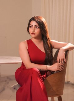 Geni Here - Transsexual escort in Bangalore Photo 28 of 29