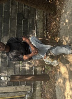 Gentle Mike - Male companion in Bangkok Photo 5 of 8