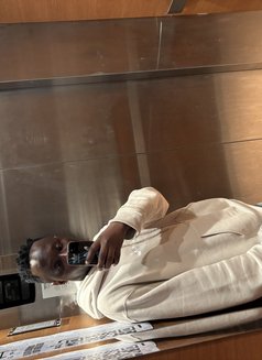 Gentle Mike - Male companion in Bangkok Photo 6 of 8