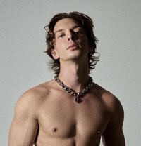 Gentle_Monster_XXL - Acompañantes masculino in Dubai