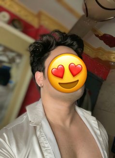 Gentleman for Ladies - Male escort in New Delhi Photo 4 of 4