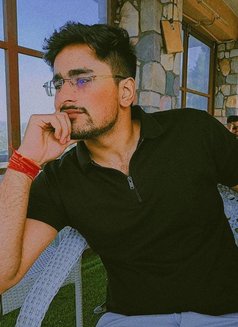 Gentleman: Muscular and Athletic - Male escort in Indore Photo 5 of 5