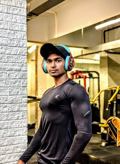 Gentleman Muse | 26 | Mumbai - Acompañantes masculino in Mumbai Photo 3 of 8