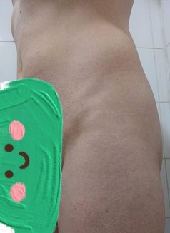 Gentleman - Male escort in Dubai Photo 2 of 2