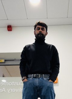 Gentlemanbbc10 - Male escort in New Delhi Photo 5 of 8