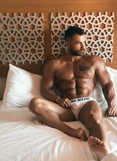 GentleSx / Pro-Muscle Passionate Lover - Male escort in Dubai Photo 18 of 20
