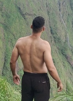 Genuine bull here at Ur service - Male escort in Kochi Photo 4 of 4