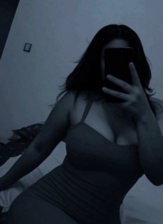 ꧁genuine (Cam / Direct meet꧂ - escort in Kolkata Photo 1 of 4