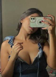 ꧁genuine (Cam / Direct meet꧂ - escort in Kolkata Photo 3 of 4