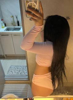 Genuine Escort Ok - puta in Dubai Photo 4 of 4