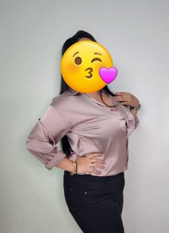 GENUINE GIRLS AVAILABLE - puta in Hyderabad Photo 1 of 2