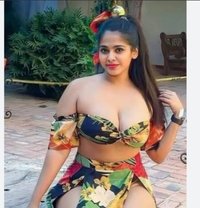Genuine Indian Russian Model No Advance, Indio puta en Pune