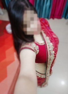 Genuine Kerala Girl for Full Service - escort in Kuwait Photo 1 of 2