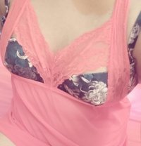Genuine Lesbian Couple for Webcam - puta in Colombo