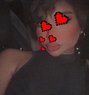 Genuine Local Sissy - Acompañantes transexual in Abu Dhabi Photo 1 of 3