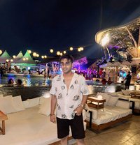 Genuine Male Escort DELHI NCR - Male escort in New Delhi