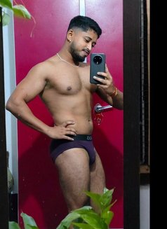 Genuine Massage for Ladies & Couples! - Male escort in Colombo Photo 1 of 1