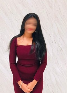 Genuine meet and cam service avl now🟢 - puta in Hyderabad Photo 3 of 7