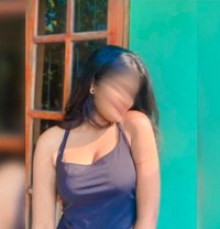 Genuine meet and cam service avl now🟢 - escort in Kochi Photo 2 of 7