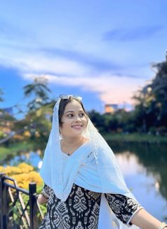 Nandini, doing cam and real - escort in Bangalore Photo 2 of 2