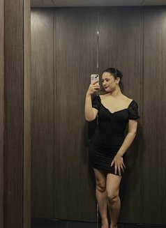 Genuine Models Surat, Real Meet - puta in Surat Photo 2 of 3