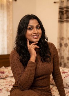 Mallu Shemale for online sessions - Transsexual escort in Dubai Photo 4 of 5