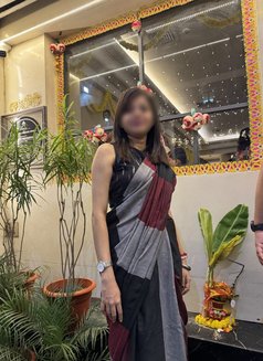 GENUINE 🧩REAL MEET & CAM SERVICE - puta in Kolkata Photo 4 of 10