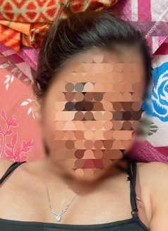 GENUINE 🧩REAL MEET & CAM SERVICE - puta in Kolkata Photo 8 of 10