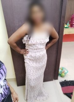 Somya cam nd meet GFE - escort in Bangalore Photo 2 of 3