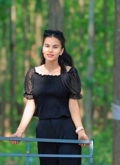 Genuine Service Cash Payment - escort in Surat Photo 4 of 9