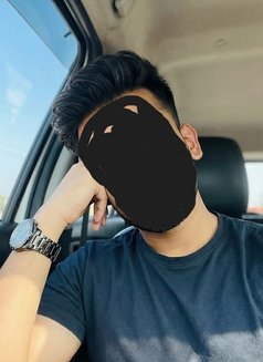 Genuine Services for Ladies and Couples - Intérprete masculino de adultos in Colombo Photo 1 of 5