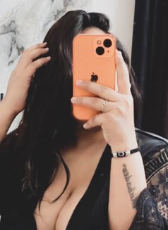 Genuine Session Only Feet Footish Pussy - dominatrix in Bangalore Photo 2 of 6