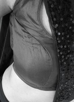 Genuine Shemale Escort Here - Transsexual escort in Kolkata Photo 3 of 9