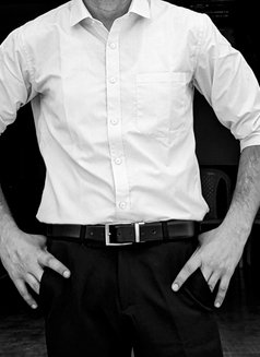 Genuine, Young and Hot Male Escort For - Acompañantes masculino in New Delhi Photo 1 of 1