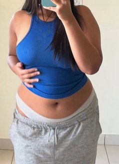 Genuine33 - dominatrix in Pune Photo 3 of 9