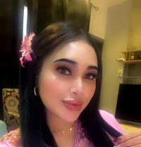 Genuinely Nuru Gel massage Specialist - puta in Muscat Photo 11 of 11