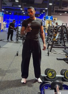 Geo - Acompañantes masculino in Abu Dhabi Photo 5 of 8