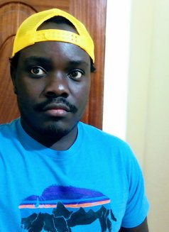 George - Acompañantes masculino in Nairobi Photo 1 of 2