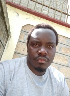 George - Male escort in Nairobi Photo 5 of 5